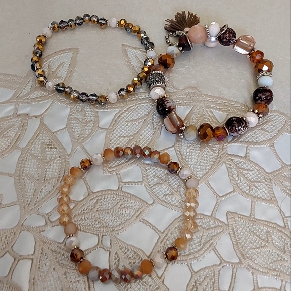 3 Pieces Jewelry/Bracelets - Picture 1 of 3